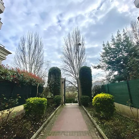 Cozy Riverfront Living, 5-Min Walk To Riverside Train Neuilly-Plaisance Buitenkant foto